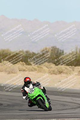 media/Dec-07-2025-CVMA (Sun) [[3e7d2de5dc]]/Race 9-Formula UL Shootout/